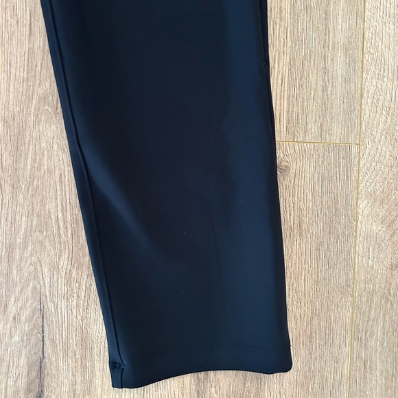 Lululemon On The Move Black Pants - Picture 5 of 10